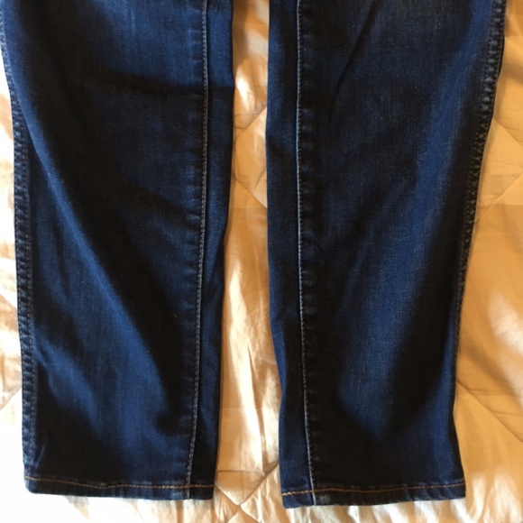 Madewell 10" Classic High-Rise Durable Quality Stylish Timeless Skinny Jeans - Picture 5 of 7